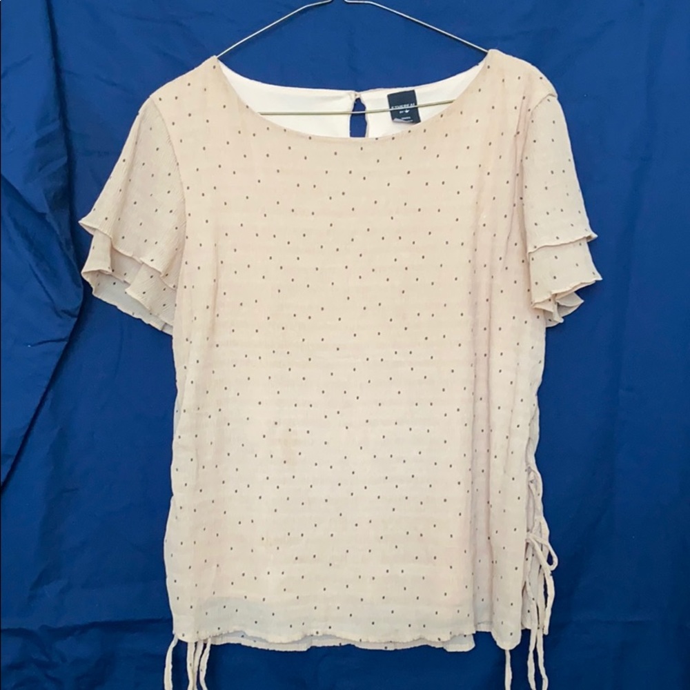 Chic dress top